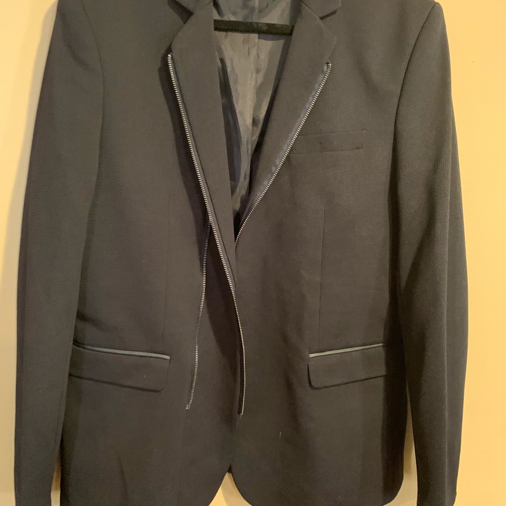 Blazer - Picture 8 of 8